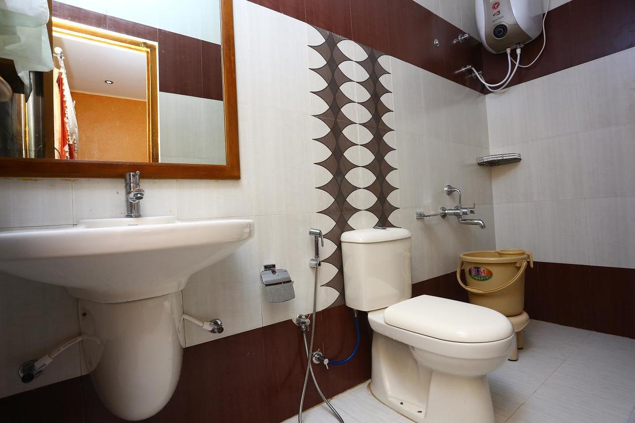 Mmr Grand Inn Утакаманд Экстерьер фото