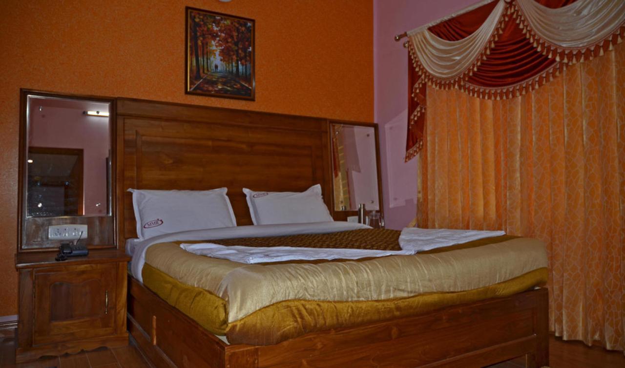 Mmr Grand Inn Утакаманд Экстерьер фото